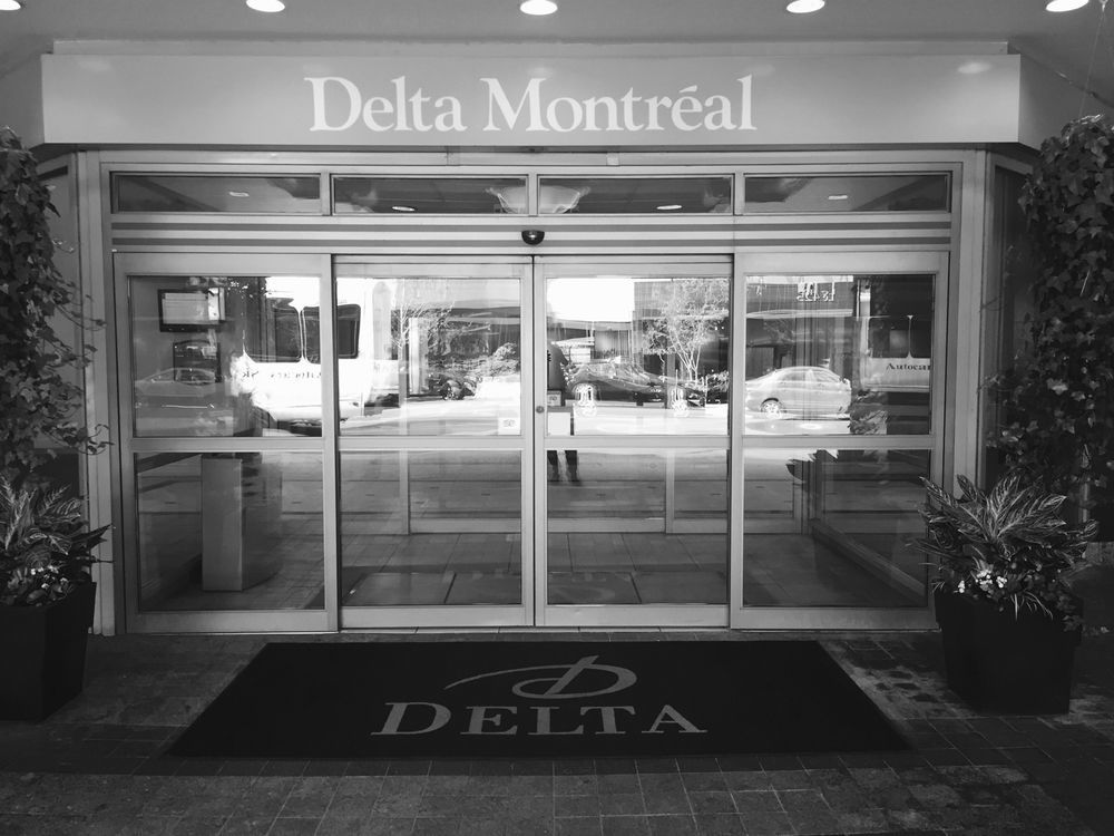 Delta Hotels By Marriott Montreal Exterior photo